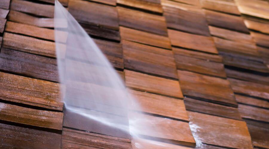 Professional gutter cleaning in Vida, OR
